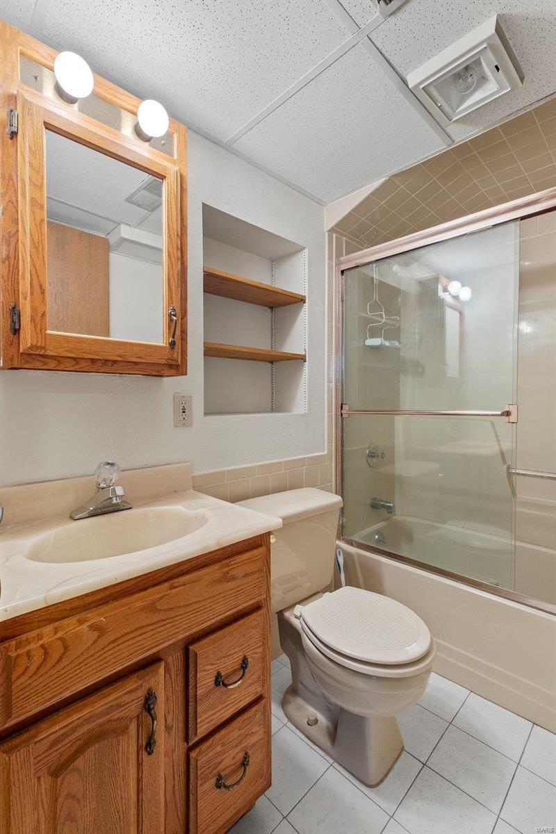 9335 Rambler Drive St. Louis, MO 63123 - Photo 22 of 29 Gallery Image 22