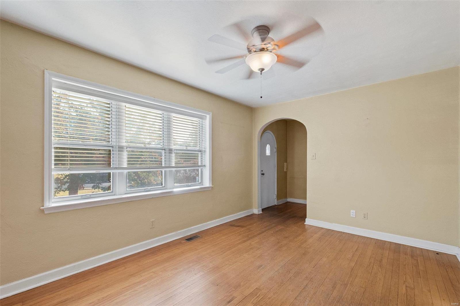 9335 Rambler Drive St. Louis, MO 63123 - Photo 5 of 29 Gallery Image 5