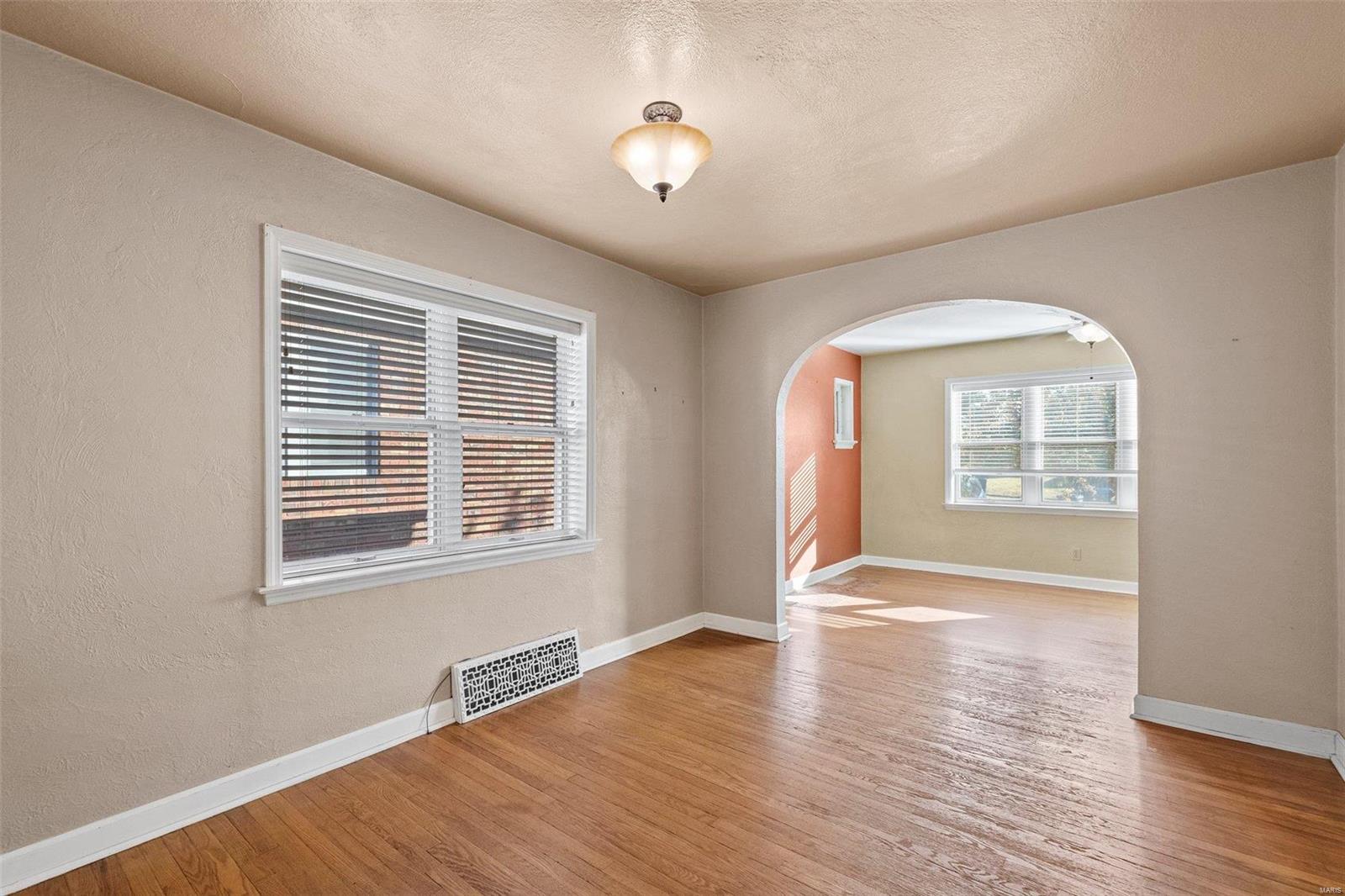 9335 Rambler Drive St. Louis, MO 63123 - Photo 9 of 29 Gallery Image 9