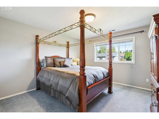 $720,000 | 1900 Northeast 158th Avenue, Vancouver, WA 98684