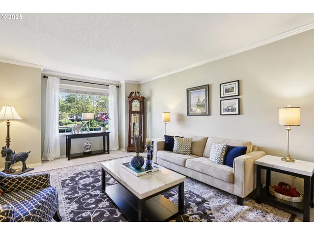 $720,000 | 1900 Northeast 158th Avenue, Vancouver, WA 98684