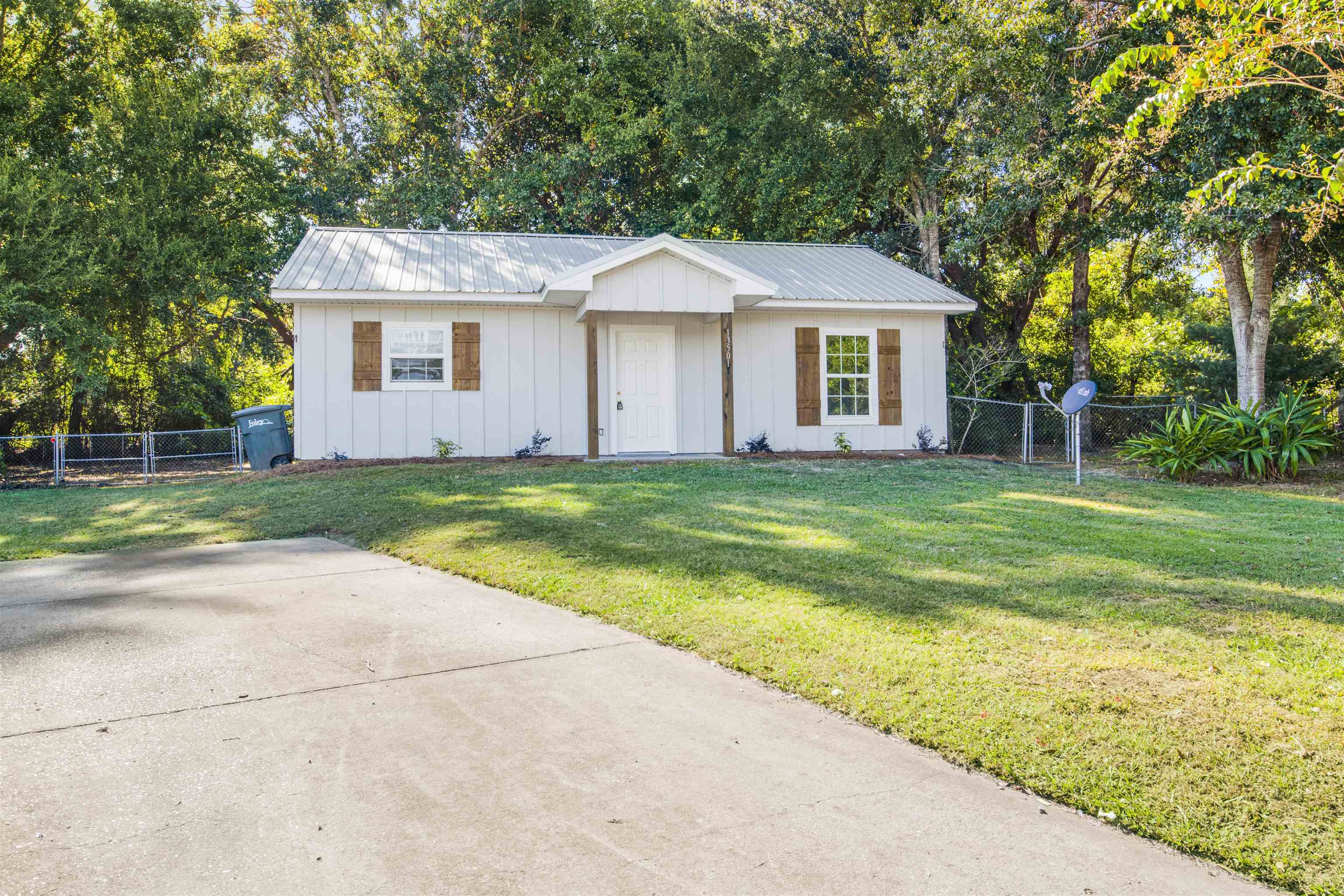 13501 Rooster Lane Foley, AL 36535 - Photo 3 of 18