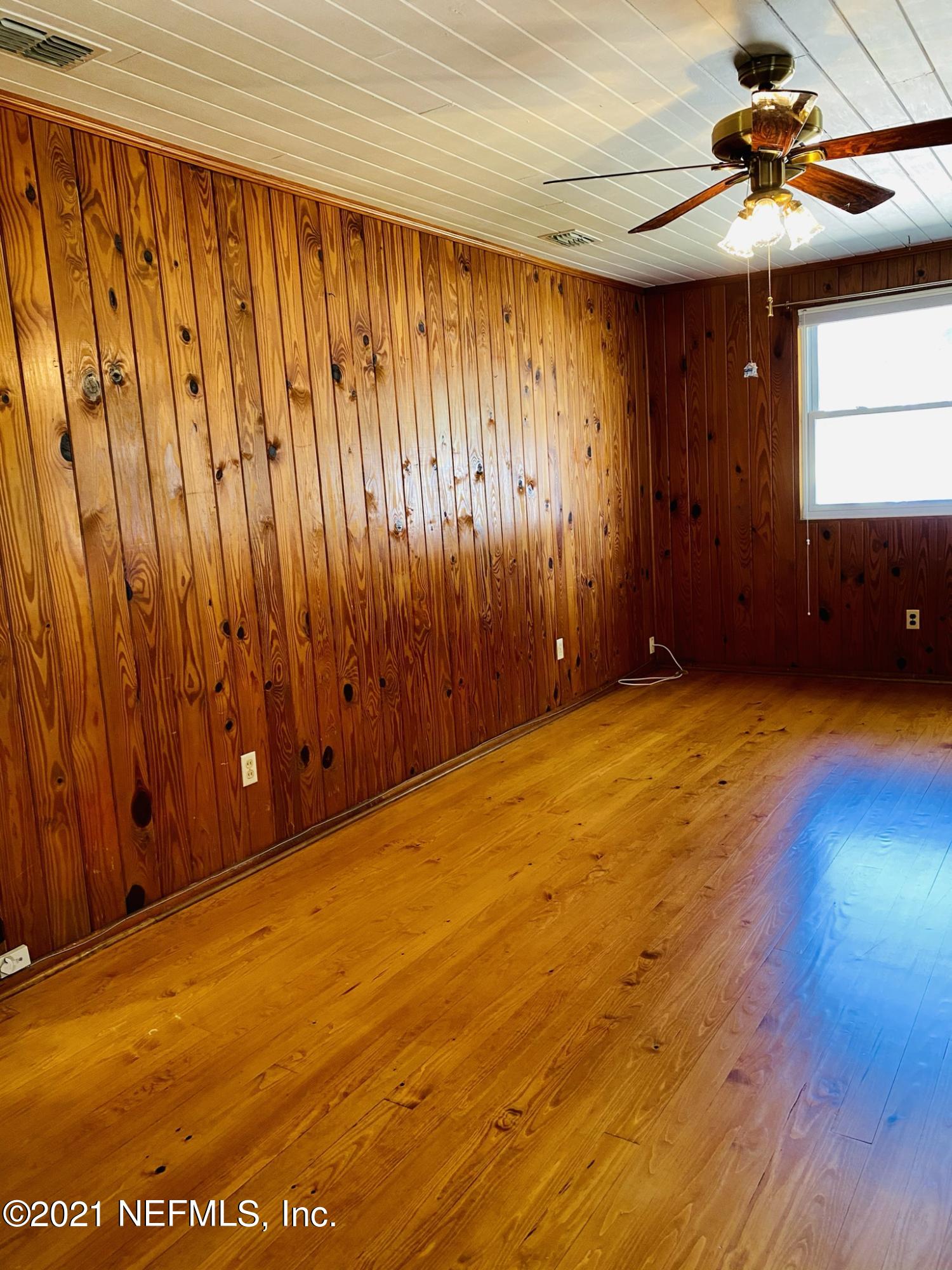 1907 Penman Road Jacksonville Beach, FL 32250 - Photo 15 of 25 a view of an empty room