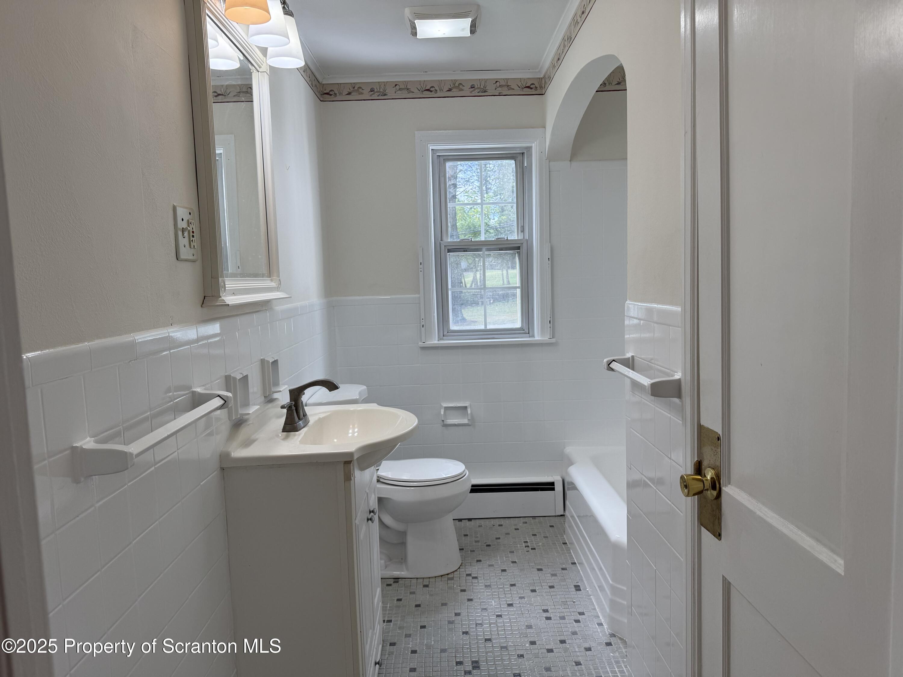 65 East Overbrook Avenue Shavertown, PA 18708 - Photo 20 of 37 IMG_3955