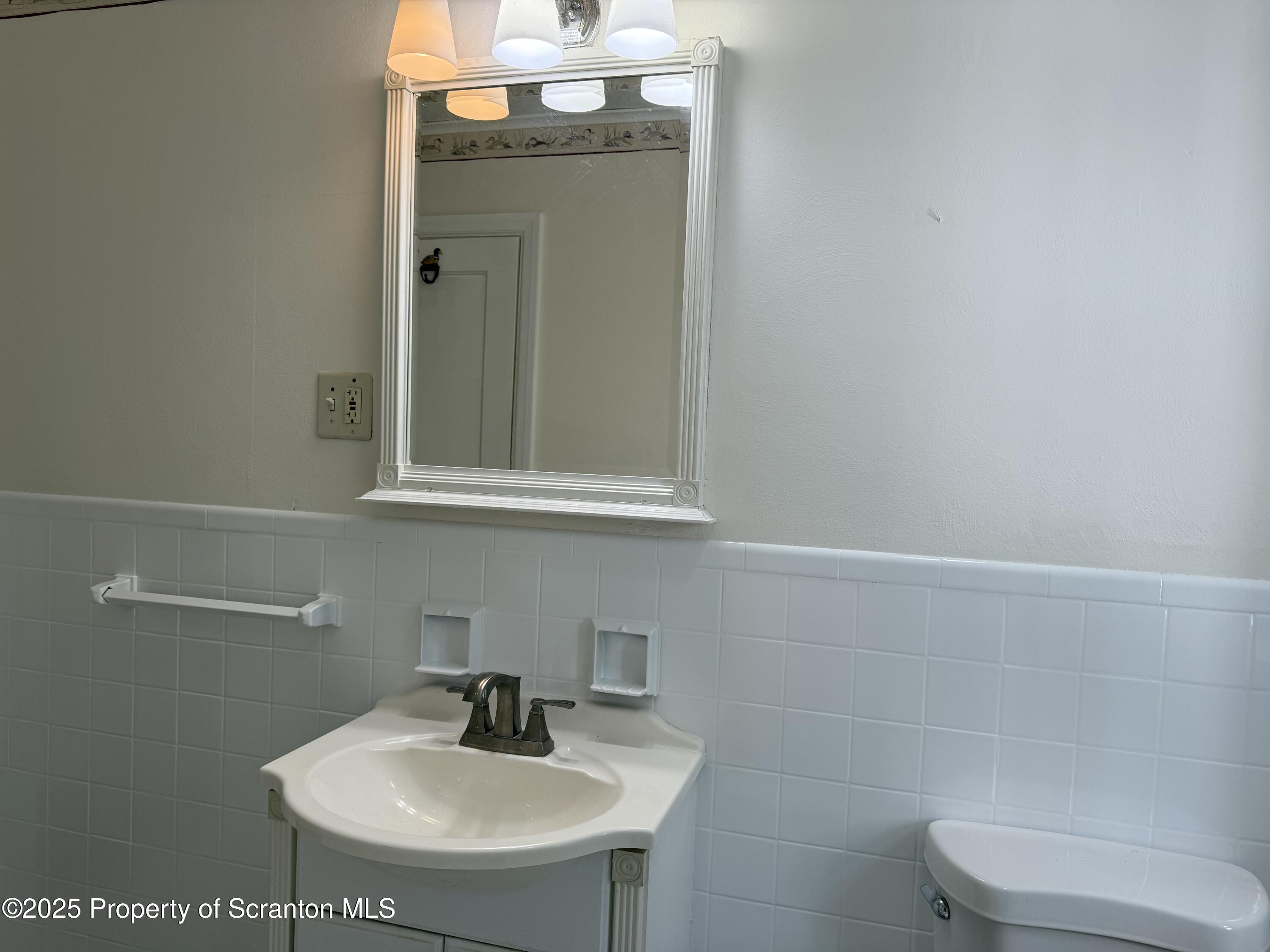 65 East Overbrook Avenue Shavertown, PA 18708 - Photo 22 of 37 IMG_3957