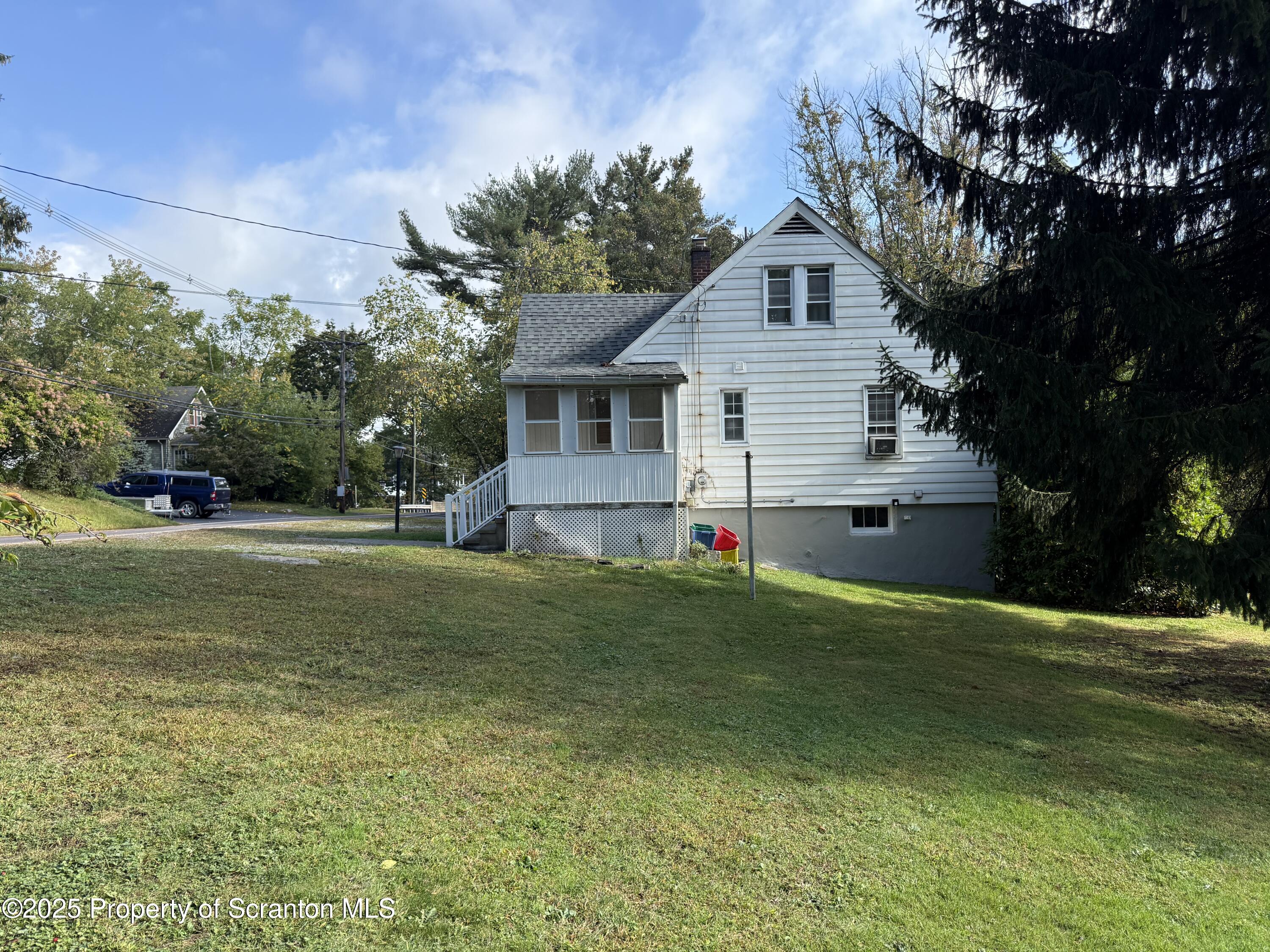 65 East Overbrook Avenue Shavertown, PA 18708 - Photo 5 of 37 IMG_3939