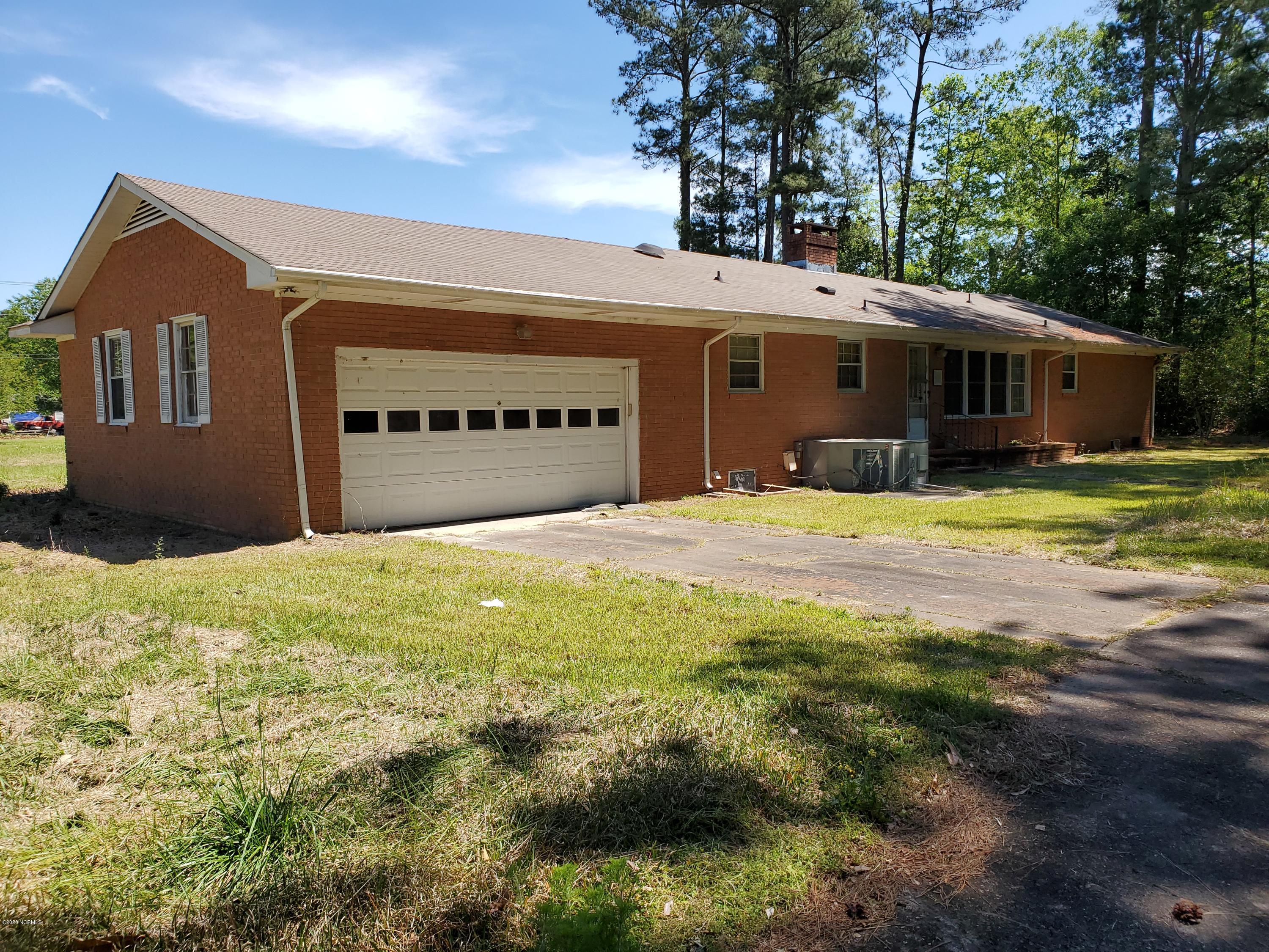 2601 Tower Hill Road Kinston, NC 28501 - Photo 5 of 23 Rear View