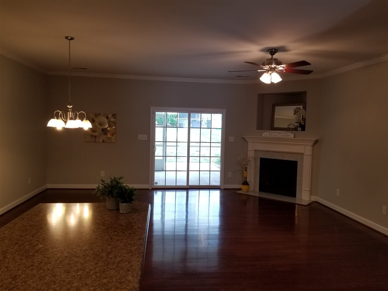 7230 Aquinas Avenue Raleigh, NC 27617 - Photo 4 of 7 Living/Dining Area