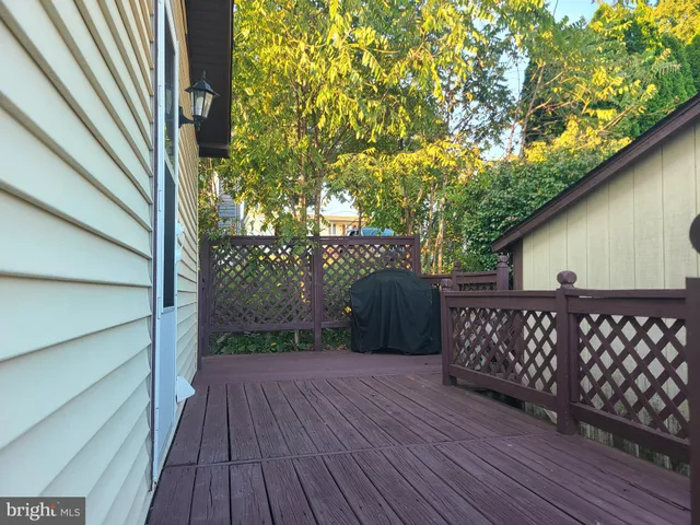 $119,900 | 902 Lakeview Drive, Green Lane, PA 18054