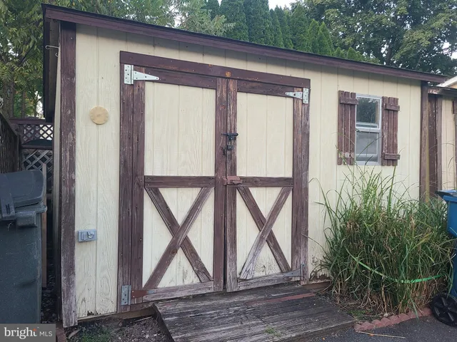 $119,900 | 902 Lakeview Drive, Green Lane, PA 18054