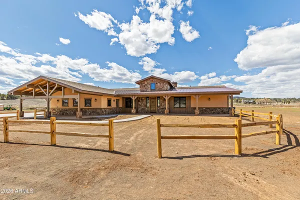 $1,823,400 | 6570 Meadows Lane, Flagstaff, AZ 86004