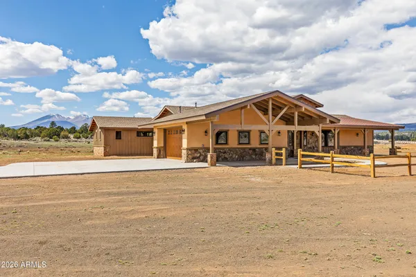 $1,823,400 | 6570 Meadows Lane, Flagstaff, AZ 86004