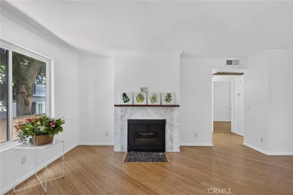 $415,000 | 1237 East 6th Street, Unit 106, Long Beach, CA 90802