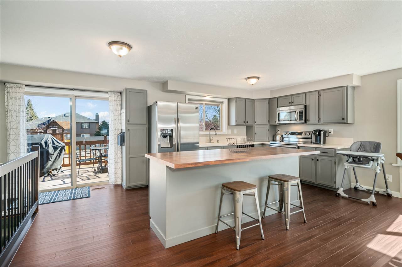 3221 South Robie Road Spokane Valley, WA 99206 - Photo 2 of 20