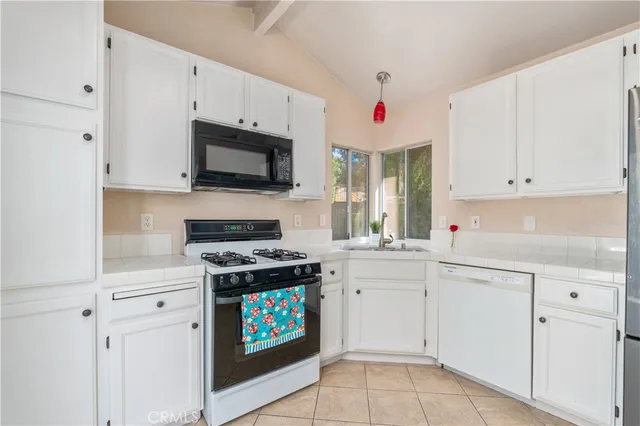 $568,900 | 41985 Kaffirboom Court, Temecula, CA 92591