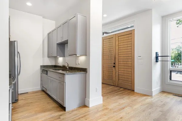 $6,000 | 247 Rutledge Avenue, Unit A, Charleston, SC 29403