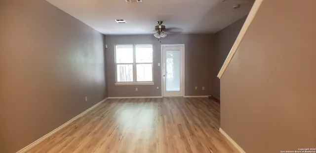 $1,195 | 19 Autumn Pass, San Antonio, TX 78245