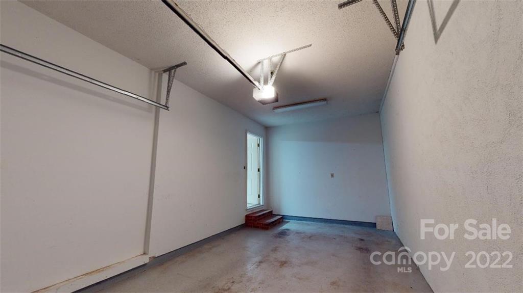 31 Waycaster Road Marion, NC 28752 - Photo 12 of 28 Gallery Image 12