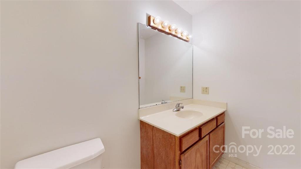 31 Waycaster Road Marion, NC 28752 - Photo 27 of 28 Gallery Image 27
