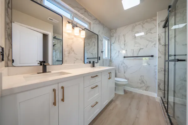 $599,990 | 19767 Paso Robles Avenue, Redding, CA 96003