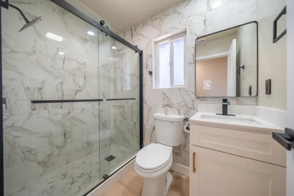 $599,990 | 19767 Paso Robles Avenue, Redding, CA 96003