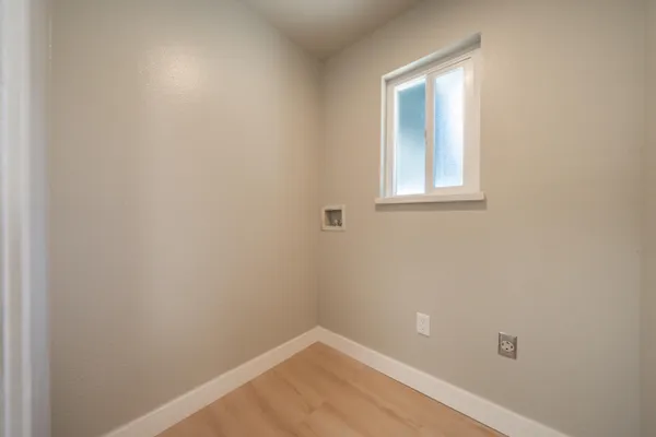 $599,990 | 19767 Paso Robles Avenue, Redding, CA 96003