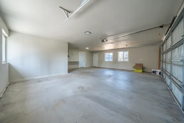 $599,990 | 19767 Paso Robles Avenue, Redding, CA 96003