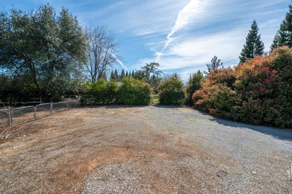 $599,990 | 19767 Paso Robles Avenue, Redding, CA 96003