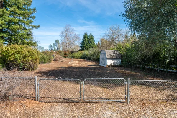 $599,990 | 19767 Paso Robles Avenue, Redding, CA 96003