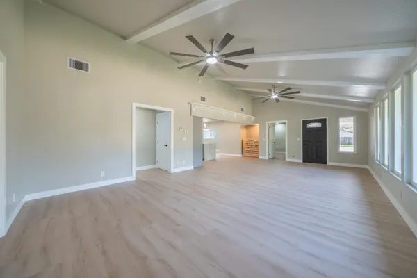 $599,990 | 19767 Paso Robles Avenue, Redding, CA 96003