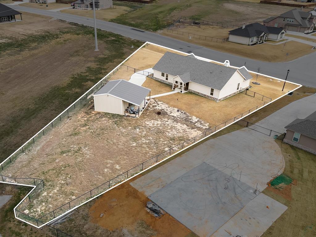 173 Mdw Vista Drive Rhome, TX 76078 - Photo 37 of 40 a view of roof