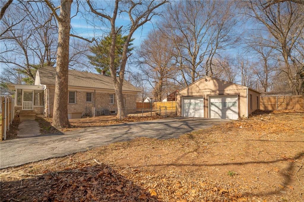 7005 Raytown Road Raytown, MO 64133 - Photo 18 of 25