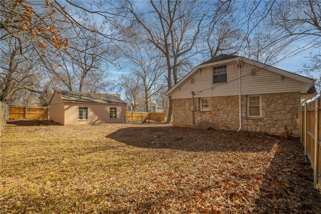 7005 Raytown Road Raytown, MO 64133 - Photo 22 of 25