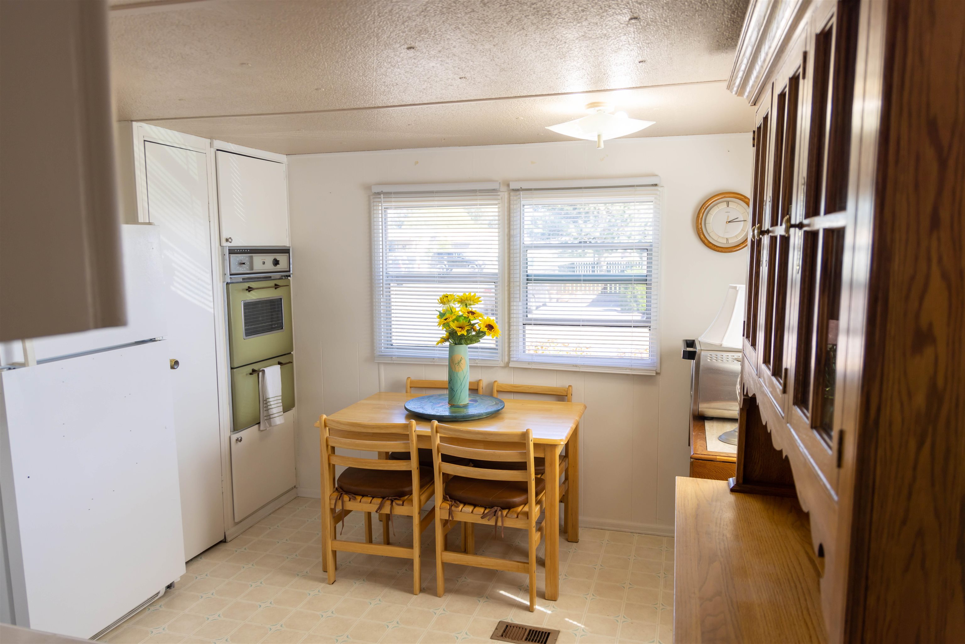 585-25 25 1/2 Road, Unit 232 Grand Junction, CO 81505 - Photo 11 of 40 a dining room with furniture and window