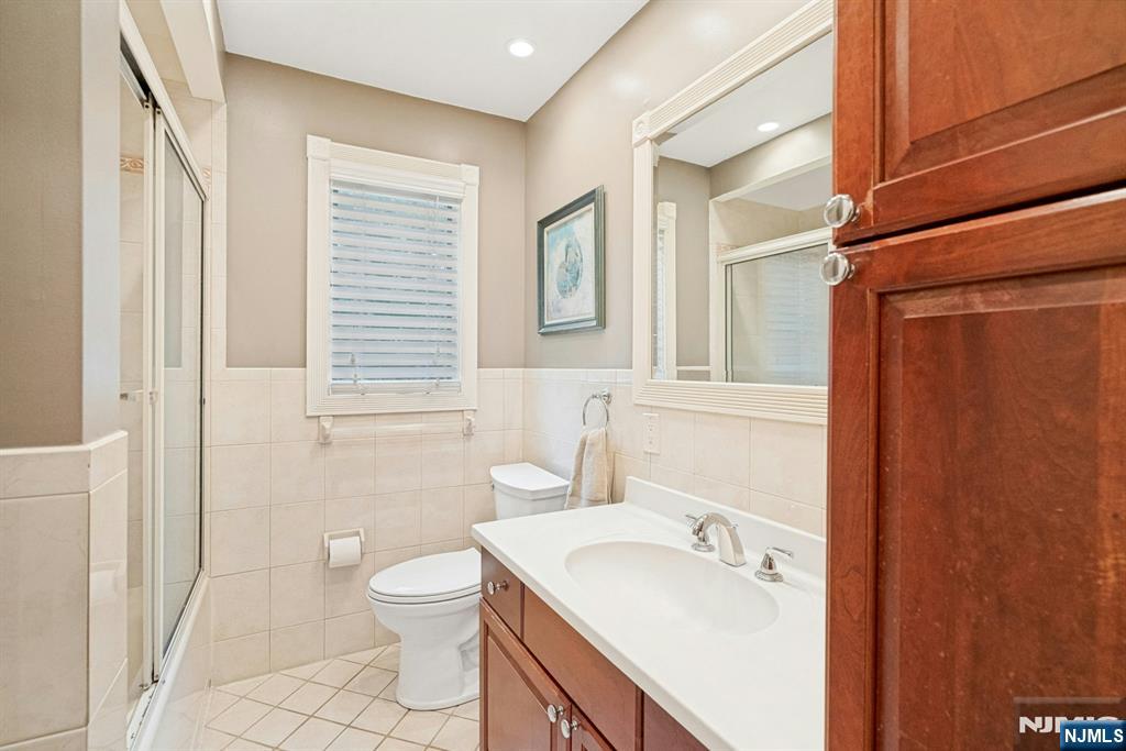 60 Sunnyside Road Mahwah, NJ 07430 - Photo 17 of 34 Gallery Image 17
