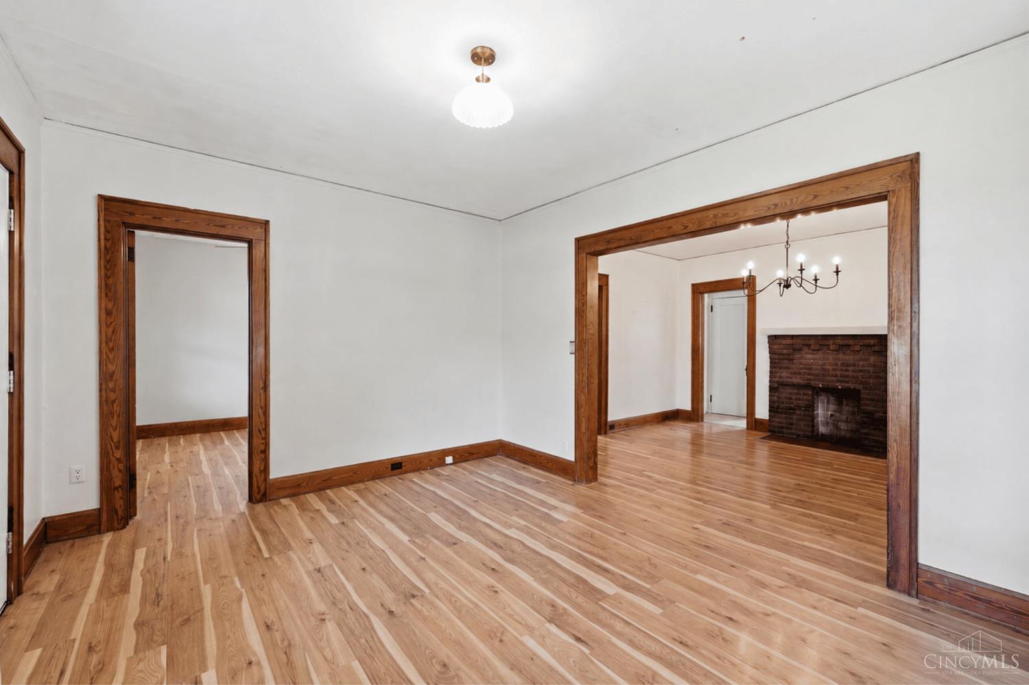 4449 Foley Road Cincinnati, OH 45238 - Photo 5 of 43 Gallery Image 5