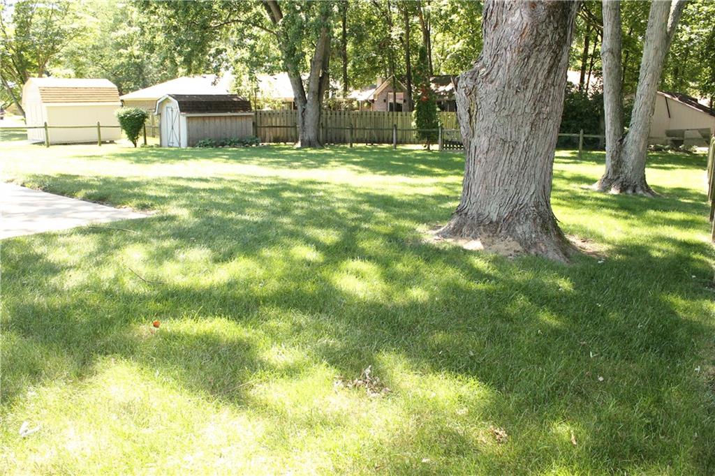486 Covered Bridge Road Greenwood, IN 46142 - Photo 18 of 22 Gallery Image 18