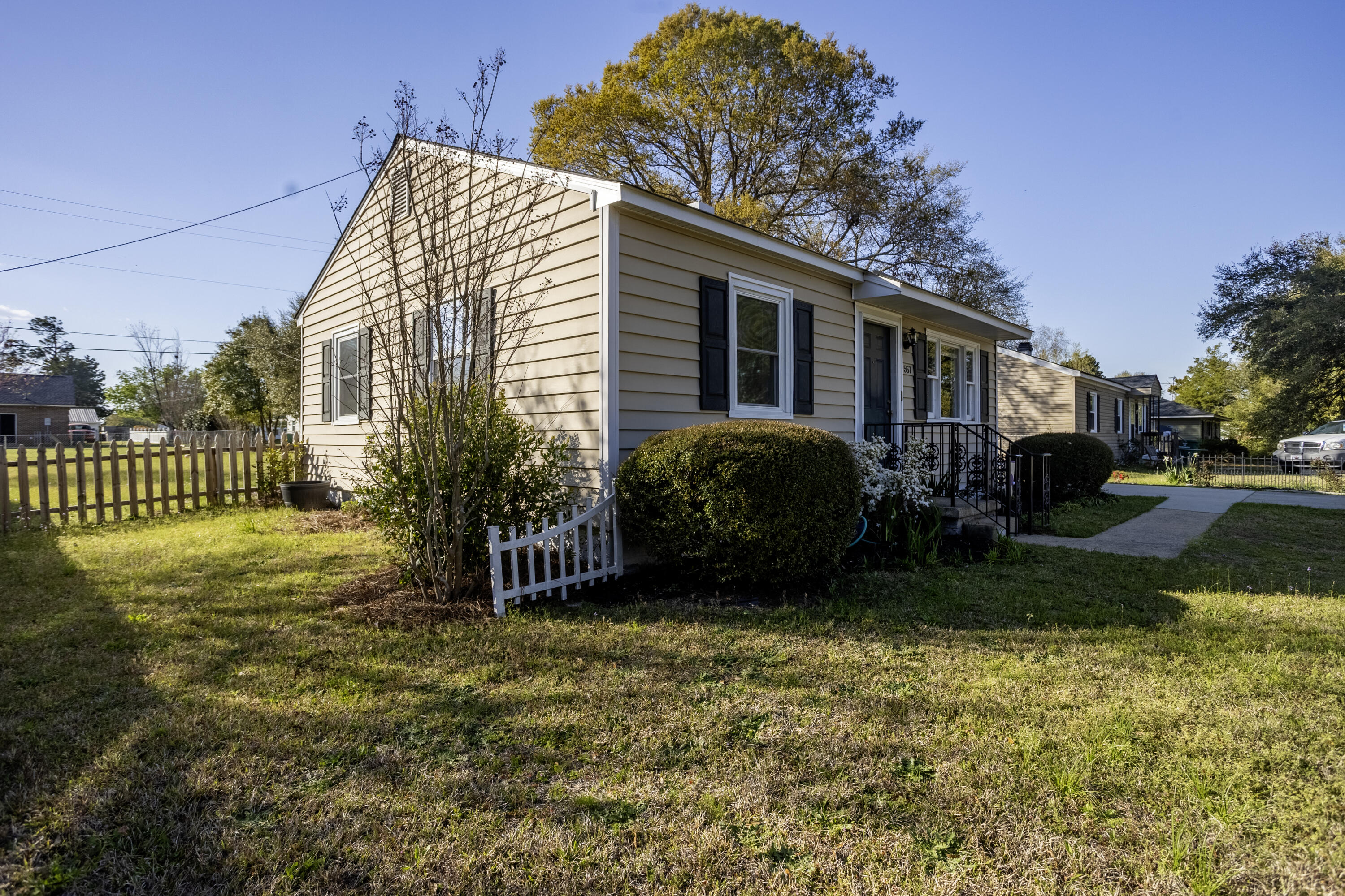 557 Reynolds Road Barnwell, SC 29812 - Photo 3 of 16 Gallery Image 3