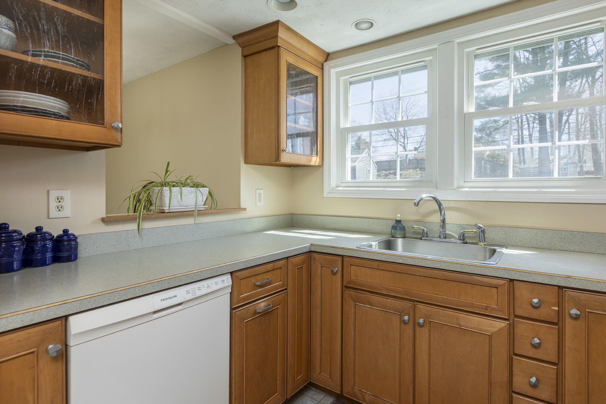 189 Sandy Hill Road South Portland, ME 04106 - Photo 5 of 29 Kitchen-1st Floor