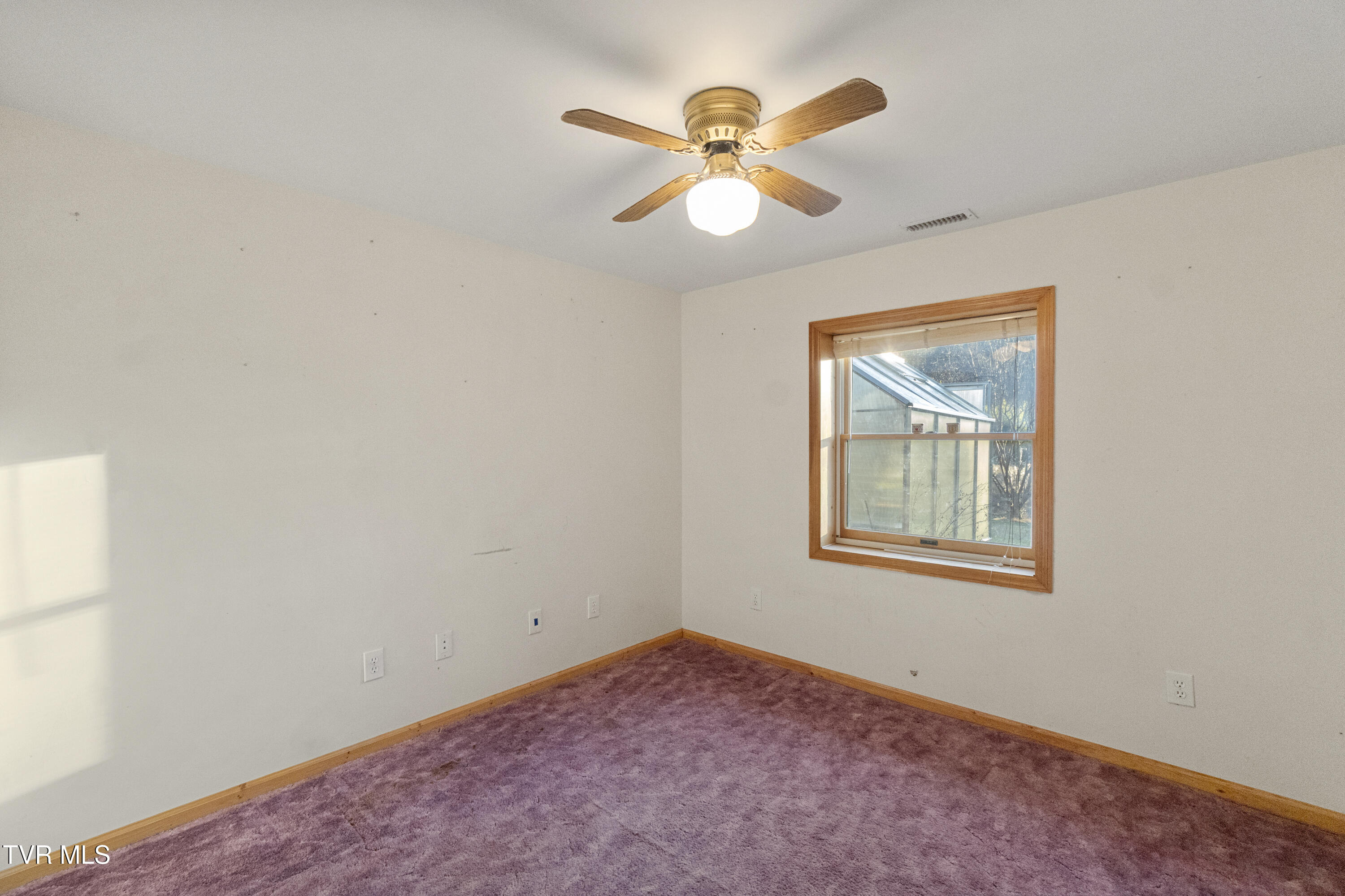 604 Sandy Valley Road Rogersville, TN 37857 - Photo 29 of 45 DSC04597