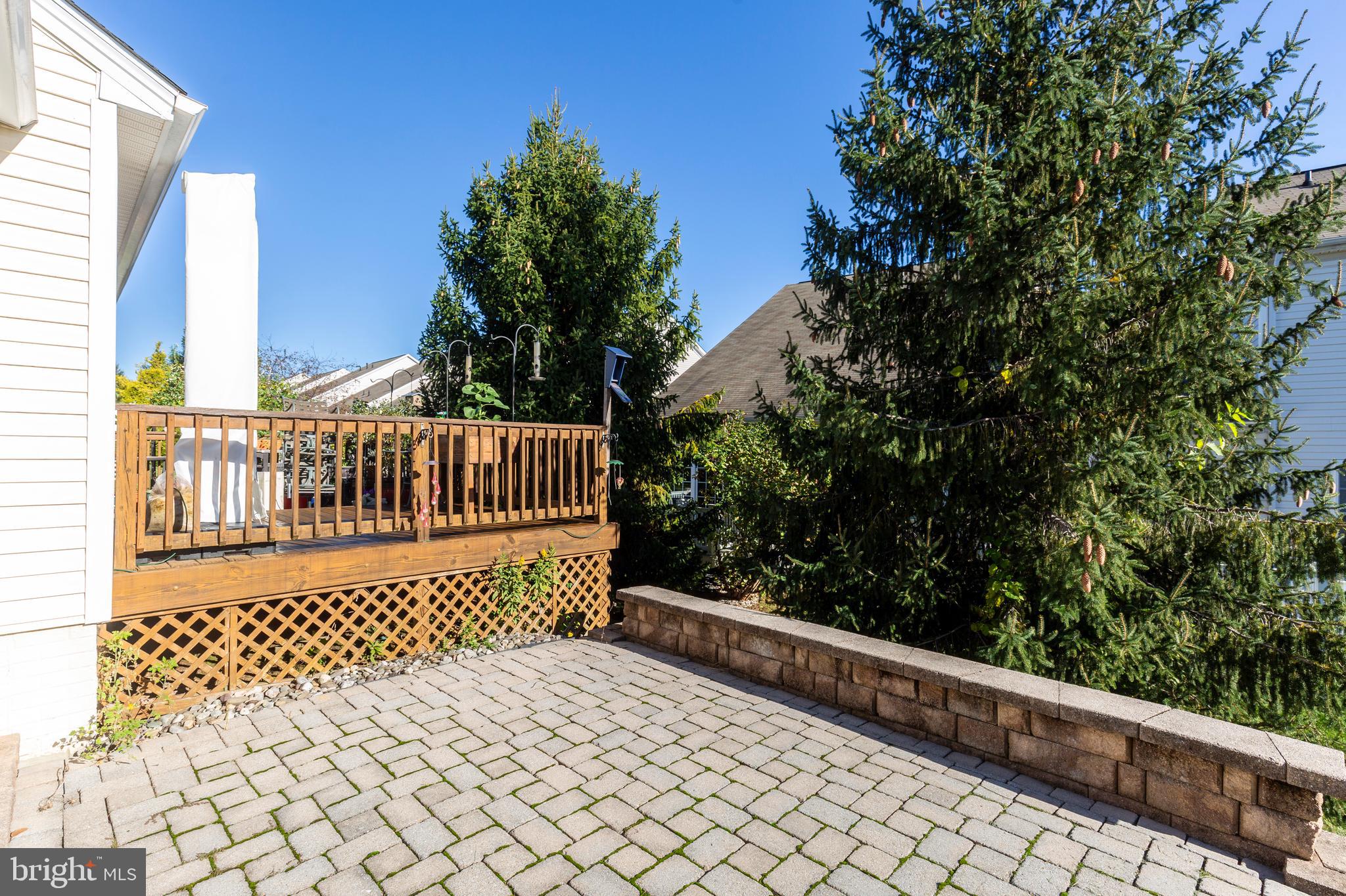 172 Saddletop Drive, Unit 364 Taneytown, MD 21787 - Photo 35 of 38 a view of a porch with wooden fence