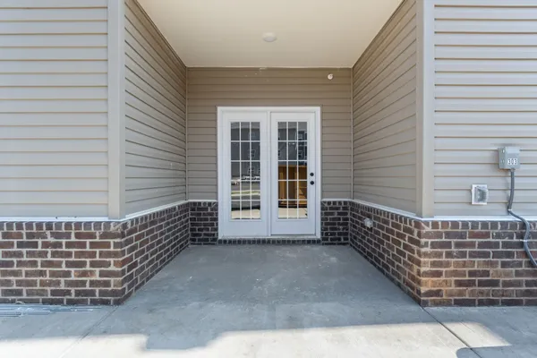 $1,245 | 229 East Johnson Circle, Unit B203, Clarksville, TN 37040