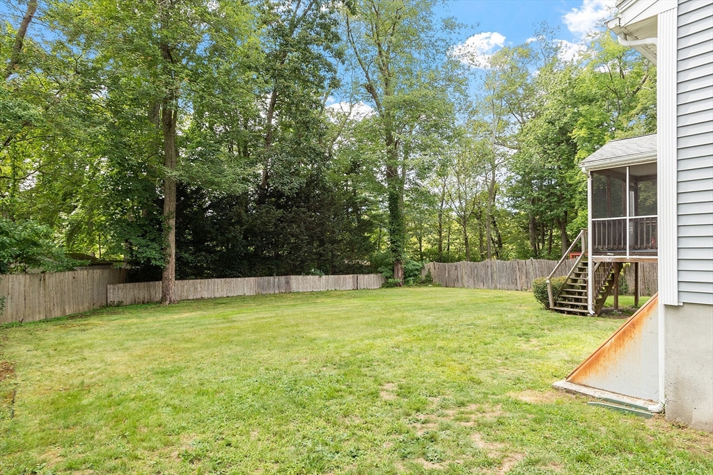 24 Hawthorne Road Norton, MA 02766 - Photo 2 of 11 Gallery Image 2