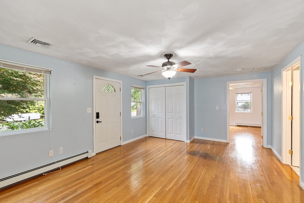 24 Hawthorne Road Norton, MA 02766 - Photo 3 of 11 Gallery Image 3