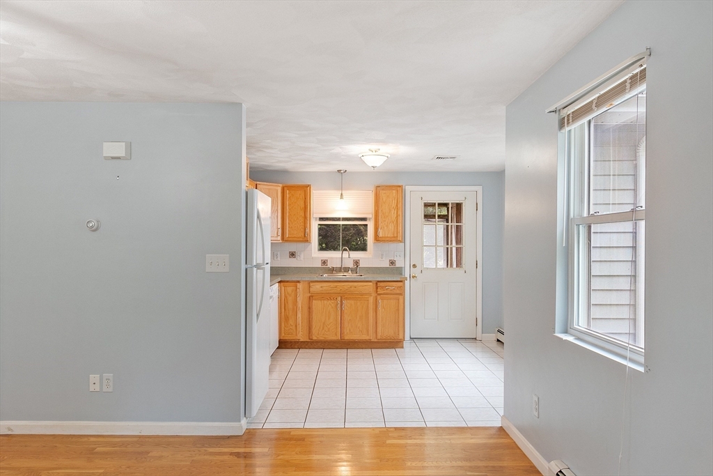 24 Hawthorne Road Norton, MA 02766 - Photo 4 of 11 Gallery Image 4