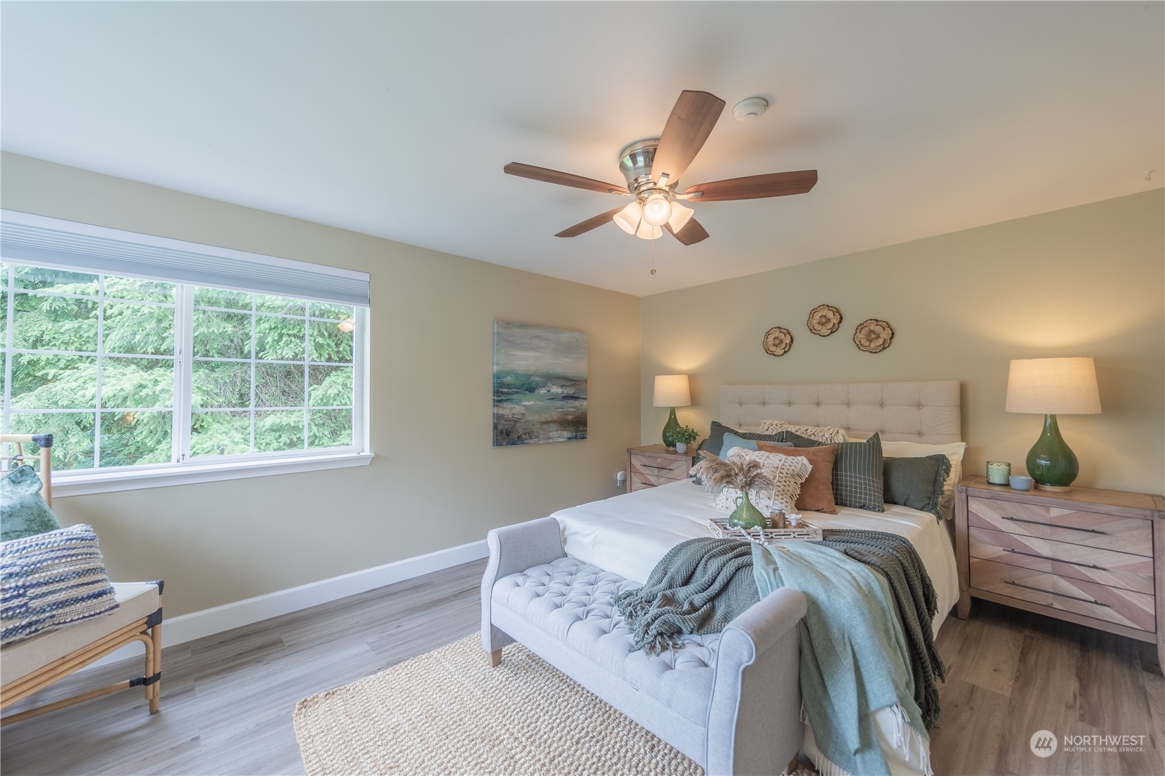 10909 Avondale Road Northeast, Unit M149 Redmond, WA 98052 - Photo 14 of 22 a bedroom with double bed and a window