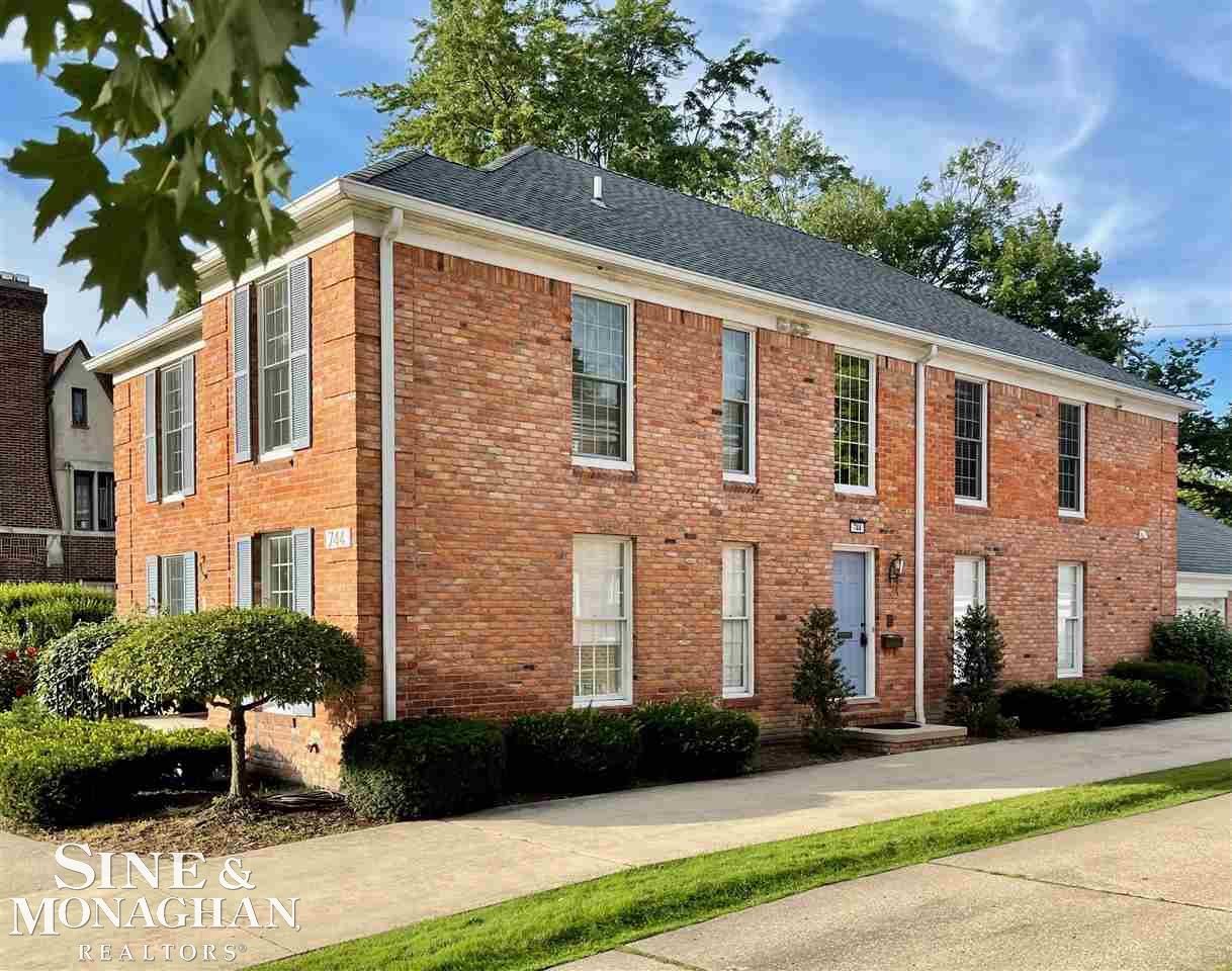 744 Trombley Road Grosse Pointe Park, MI 48230 - Photo 2 of 32