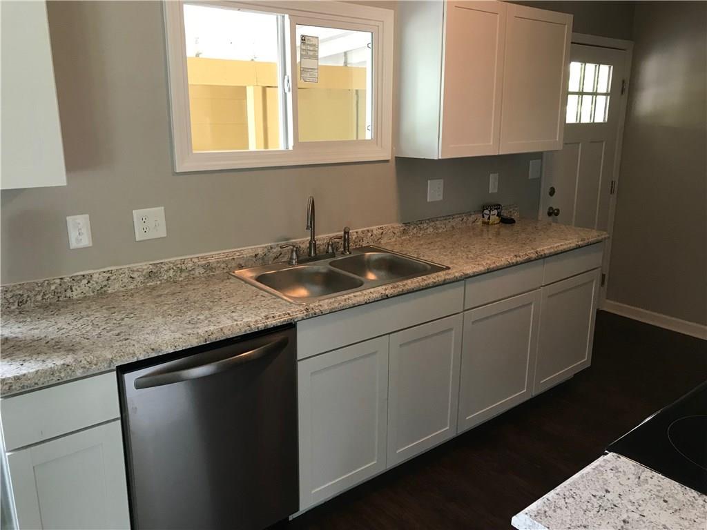 1804 Beam Road Columbus, IN 47201 - Photo 5 of 17 Gallery Image 5