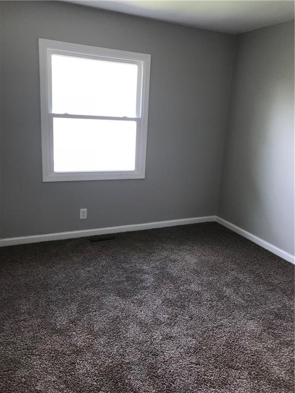 1804 Beam Road Columbus, IN 47201 - Photo 10 of 17 Gallery Image 10