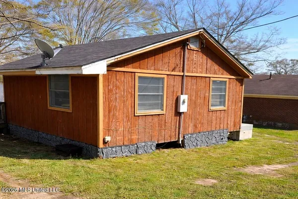 $59,000 | 221 North West Street, Mendenhall, MS 39114